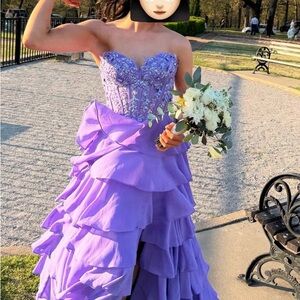 Elegant Lavender Ruffled Prom Dress